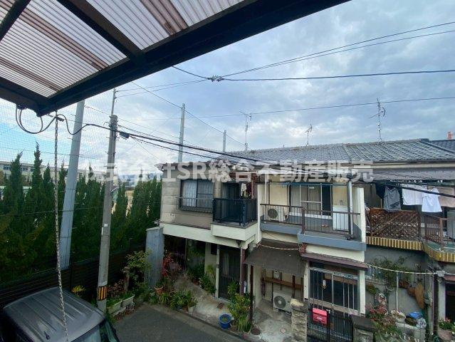バルコニーから緑も臨めます