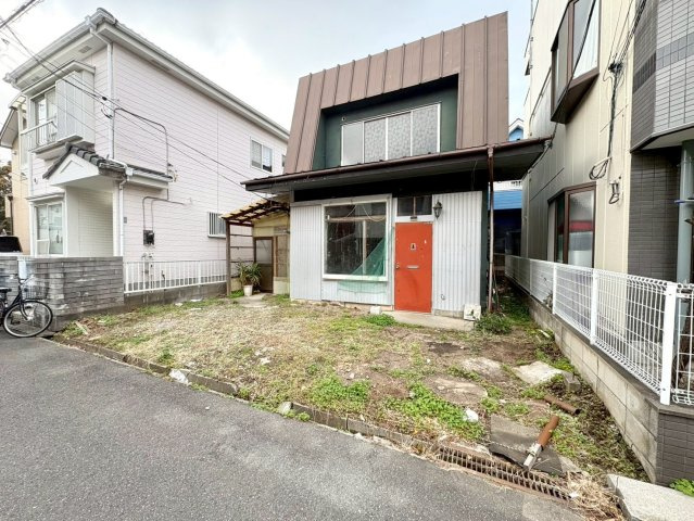 南東道路に面し陽当り良好！敷地約27坪・自由設計で夢のマイホームはいかがでしょうか！建築条件なし・お好きなハウスメーカーで建築可能です！
