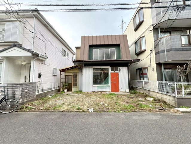 南東道路に面し陽当り良好！敷地約27坪・自由設計で夢のマイホームはいかがでしょうか！建築条件なし・お好きなハウスメーカーで建築可能です！