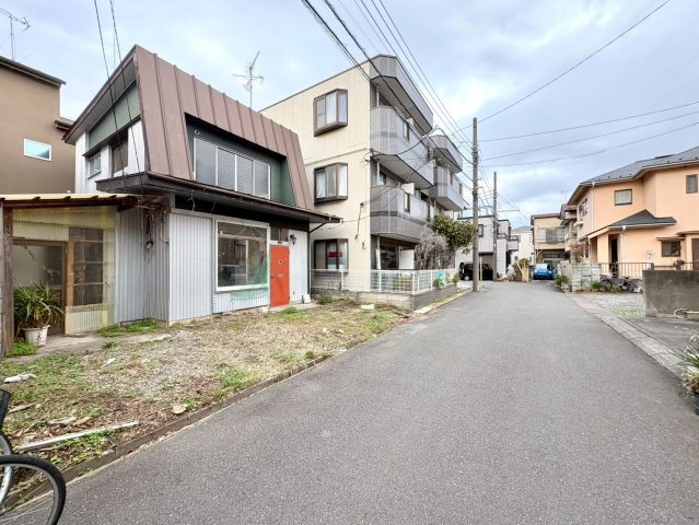 南東道路に面し陽当り良好！敷地約27坪・自由設計で夢のマイホームはいかがでしょうか！建築条件なし・お好きなハウスメーカーで建築可能です！