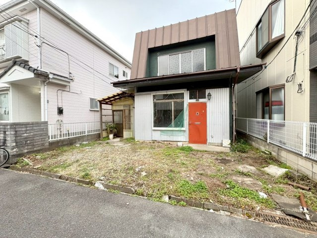 南東道路に面し陽当り良好！敷地約27坪・自由設計で夢のマイホームはいかがでしょうか！建築条件なし・お好きなハウスメーカーで建築可能です！