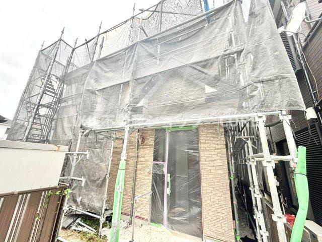 ご見学の際にはご自宅はもちろん、駅やご指定頂いた場所まで無料でお迎えに伺います。
