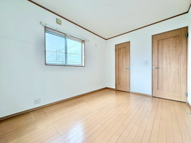 洋室6帖・WIC付き。お部屋がすっきり片付きます。
