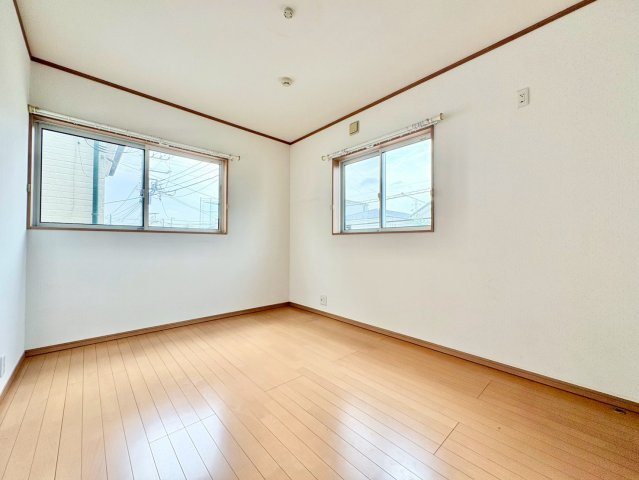 洋室6帖・WIC付き。お部屋がすっきり片付きます。