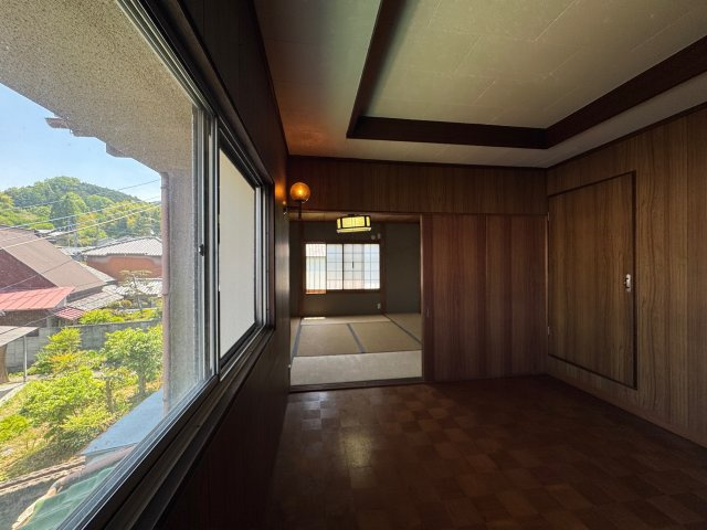 窓から自然豊かな景色が見え癒されます(^^)/