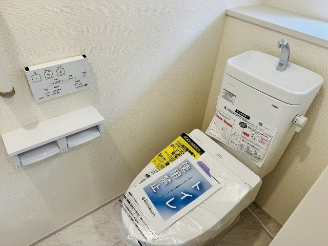 ～暖房温水洗浄機能付きトイレ　冬場は特に嬉しい機能ですね～