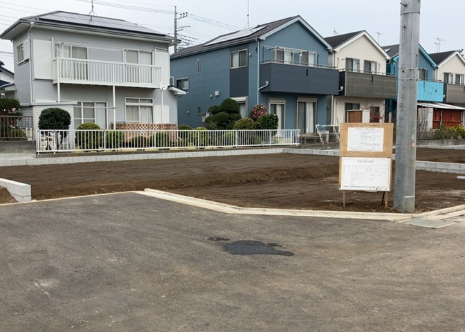 物件の詳細については、現地を見てわかること以外に、役所や法務局などで調べないとわからないことがあります。そのため、現地に行く場合は、もしこの物件を買ったらどのような生活ができるかをイメージしましょう。