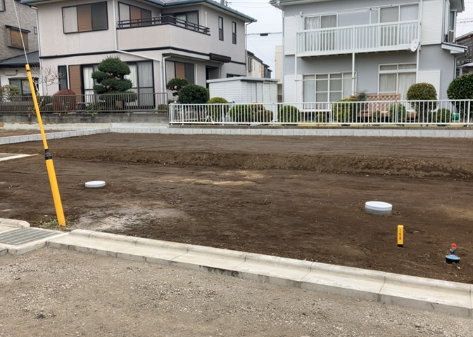 家を建てる前提で土地を探している場合、地盤の丈夫さは譲れない条件の一つです。地盤が脆弱だと追加工事が必要となります。また、過去に地盤沈下や液状化現象を起こした土地は、できるだけ避けた方がいいでしょう。