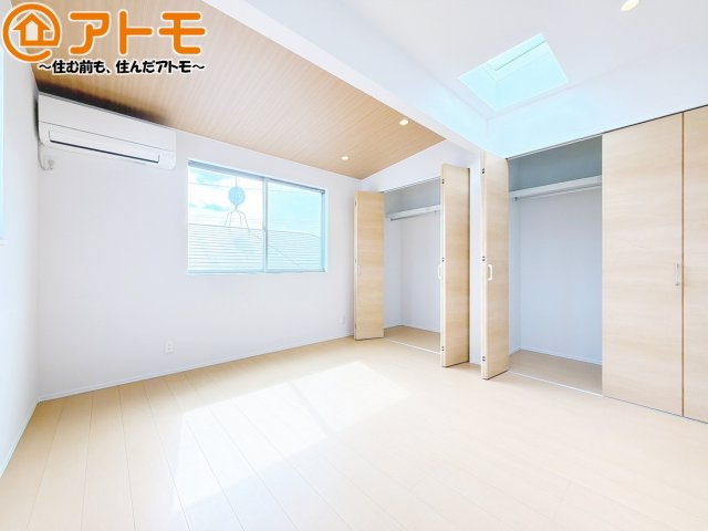 収納スペースもしっかり確保したお部屋は、収納家具の数も減らせるのでお部屋を広く使えます！