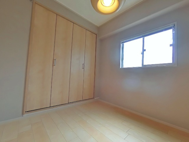 約4.5帖　洋室
