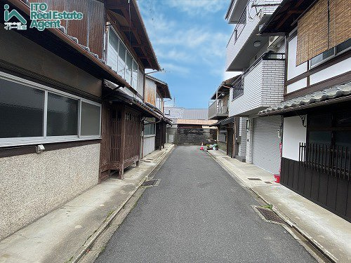 前面道路含む現地写真