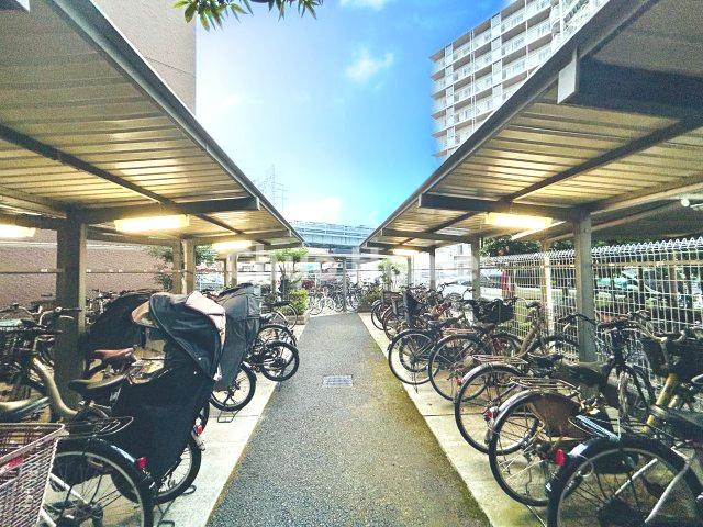 【自転車置き場】最新の空き状況や費用などの詳細は担当スタッフまでお問い合わせください。