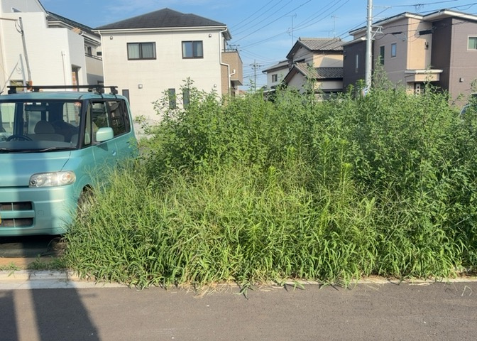隣家の土地はどうなっているのか、生活利便施設が近くにあるのか、学校まで近いかなど、お客様のライフスタイルにあわせたイメージが重要です。また、近くにあると困る施設が近くにないかも確認するといいでしょう。