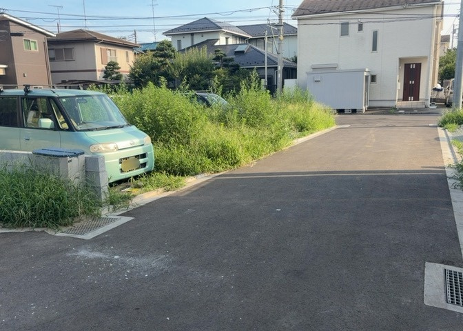 人が暮らすうえで日光は大切な要素となります。日当たりの良さは譲れないポイントですね。併せて近くに大きな建築物の建築予定がないか、あるいはそれが可能な土地が近くにないか事前に確認することもお勧めします。