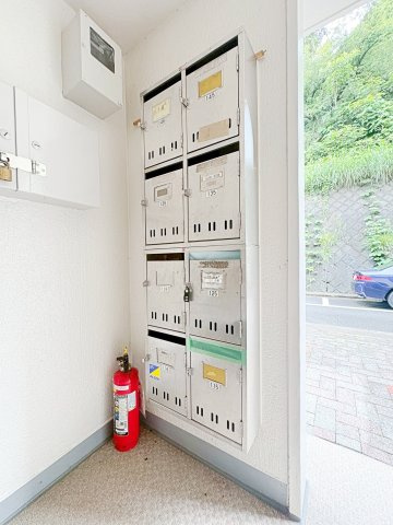 ◆その邸が魅せる、気品・上質・重厚感・極細やかさ、そのすべては訪れた者に安らぎと品性を与える特別な空間です。ここに住むからこそ意味がある。すべての（始まり）をここから迎えます。