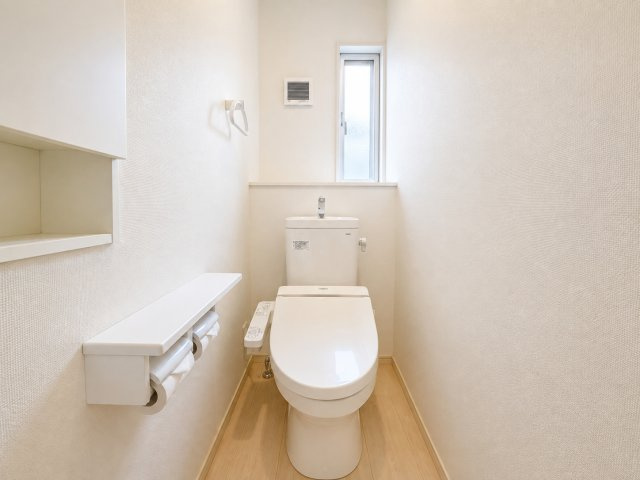 ゆったりとした空間のトイレです