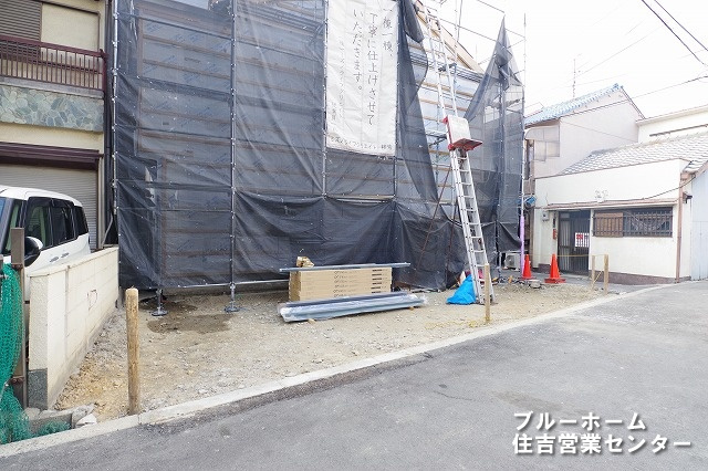 現地含む前面道路写真です！