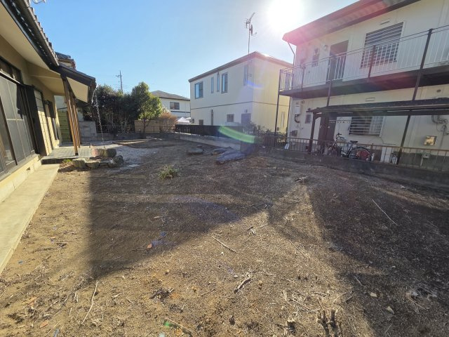 お庭は広々としています！ガーデニングや家庭菜園も楽しめそう！