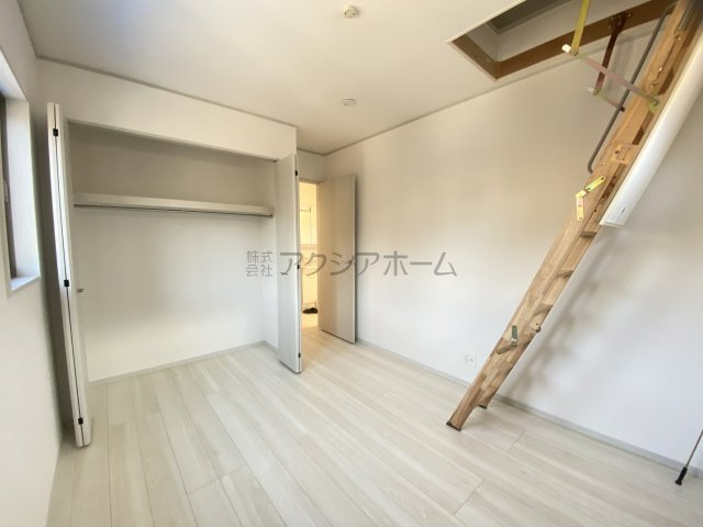 2F洋室5.3帖