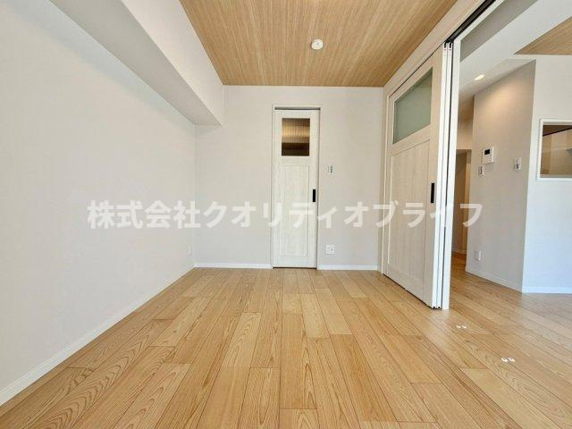 可動式間仕切りでリビングを広く使える間取り