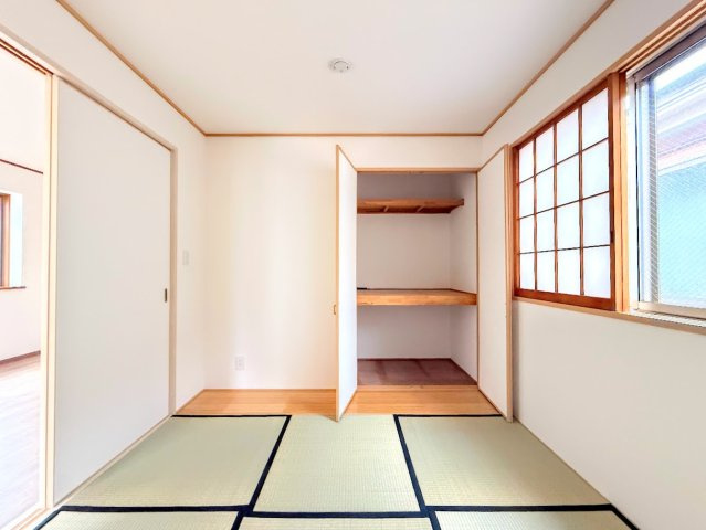 ◆子どものスタディ空間として、あるいは書斎やホビールームとして生活スタイルに合わせて使えるプライベートルーム。居心地のいい落ち着いたインテリアが似合います。