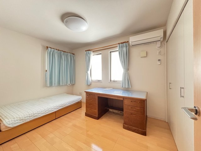 2階　洋室6．1帖