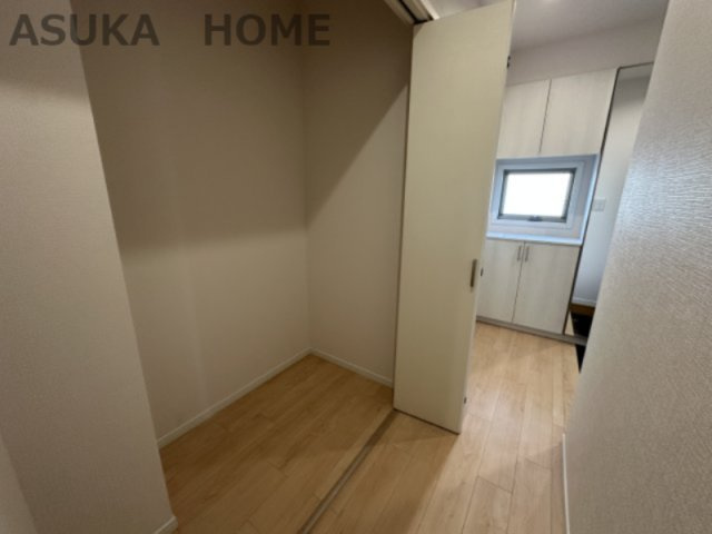 大きな玄関収納は玄関がスッキリして便利です。