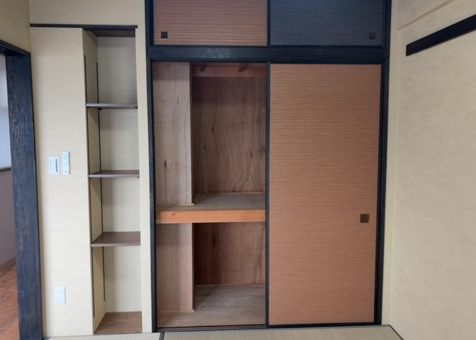 デザイン性を重視しすぎて収納が少なかった！なんてことにならないため、事前に現地で収納の数を確認しておくことをお勧めします。クローゼット以外にも床下収納や屋根裏収納、パントリーなどもチェックしましょう。
