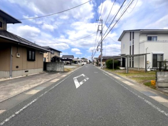 前面道路含む現地写真