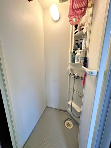シャワー室も完備