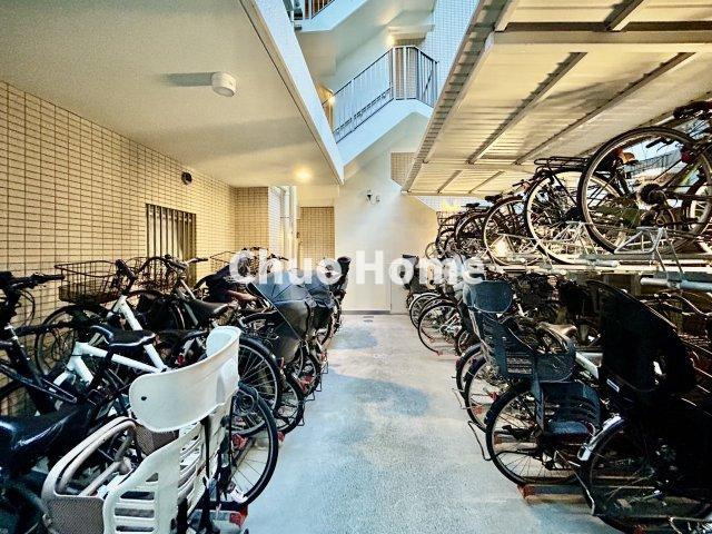 【自転車置き場】最新の空き状況や費用などの詳細は担当スタッフまでお問い合わせください。