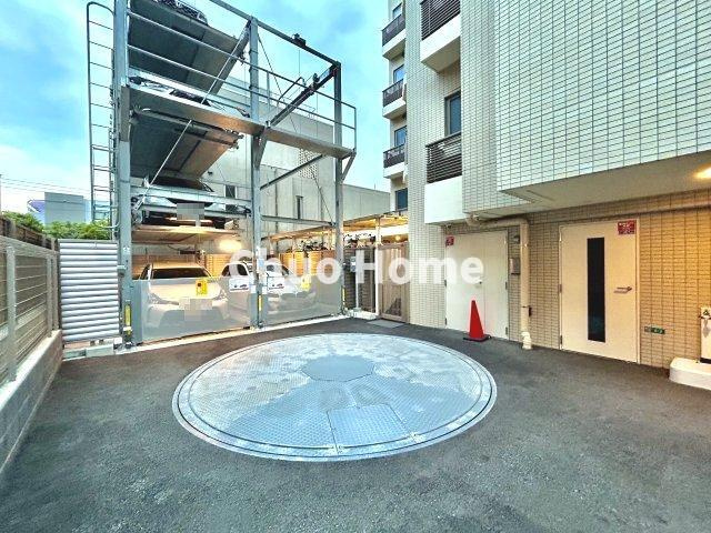 【敷地内駐車場】最新の空き状況や費用などの詳細は担当スタッフまでお問い合わせください。