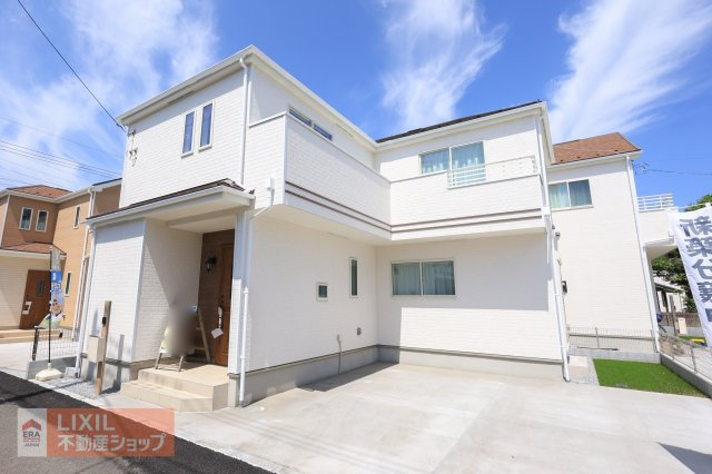 シンプルで無駄のない洗練されたデザインです。普遍的なスタイリッシュさで、長く住んでも飽きることがない外観が魅力です。