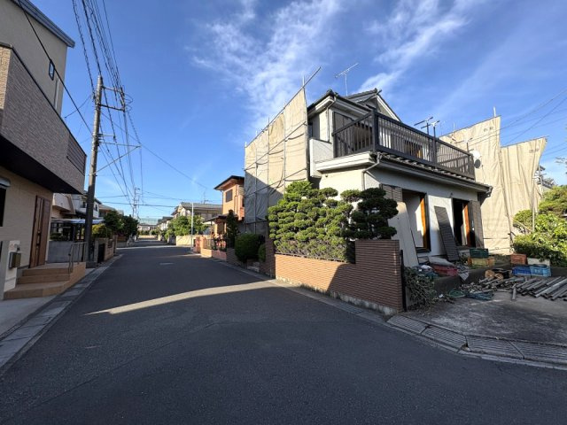 ■お好きなハウスメーカーで建築可能です！　■土地面積約41坪！　■開放感ある南西角地！　■桜井小学校徒歩10分(750ｍ)・平方中学校徒歩23分(1800ｍ)