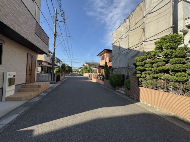 ■お好きなハウスメーカーで建築可能です！　■土地面積約41坪！　■開放感ある南西角地！　■桜井小学校徒歩10分(750ｍ)・平方中学校徒歩23分(1800ｍ)