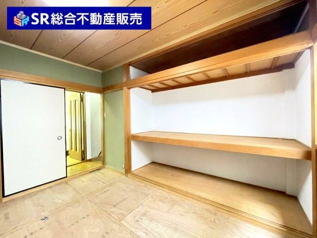 ご家族で寛げる和室です。（AIで残置物除去済）
