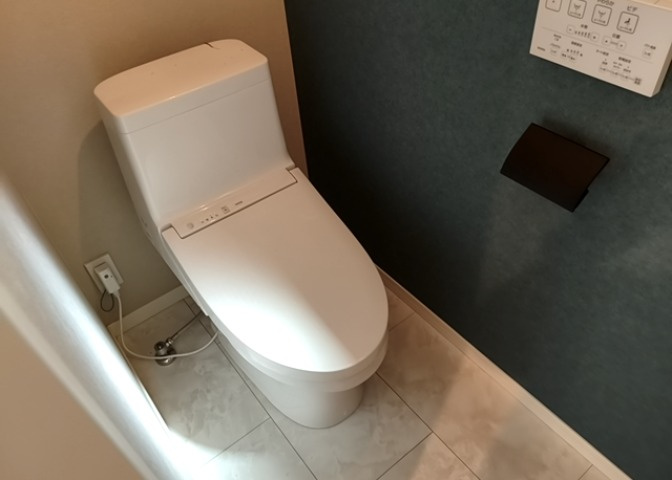 トイレは大きさや形、機能、抗菌性などが異なる多種多彩なタイプが各メーカーから出ています。それぞれに良さがあるため、事前にどういったタイプのトイレがいいのかをご家庭内で決めて、内見に行くといいでしょう。