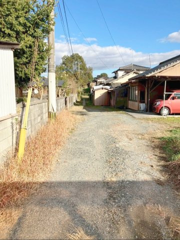 北西側の道路の様子です！（幅員約3ｍ）