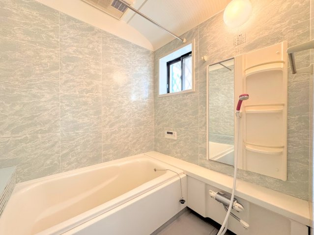 ◆デザイン性と機能性を兼ね備えたキッチンです。リビングスペースとの一体感が生まれ、広々空間を演出してくれます。