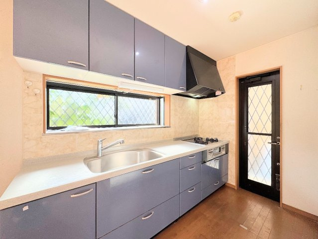 ◆ご家族皆さんで調理ができる位のスペースを実現したキッチン空間となっております。みんなで作った料理を召し上がりながらの会話は、どのような物になるのでしょうか。