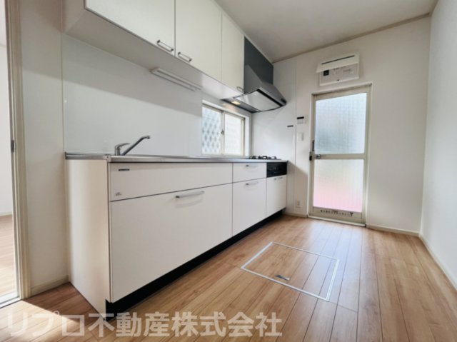 システムキッチン新規交換済み♪