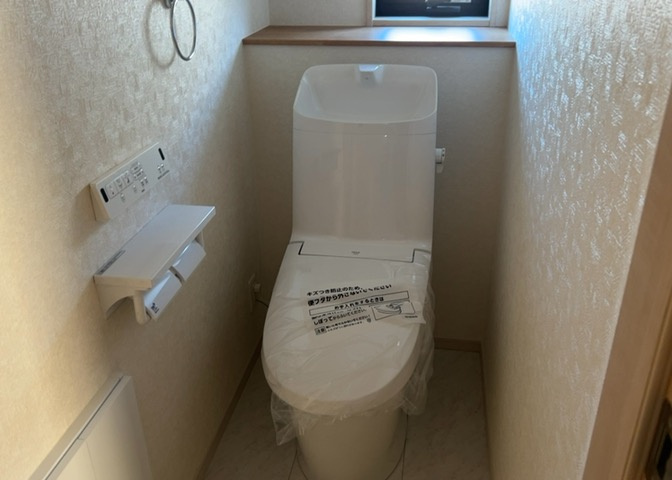 トイレは大きさや形、機能、抗菌性などが異なる多種多彩なタイプが各メーカーから出ています。それぞれに良さがあるため、事前にどういったタイプのトイレがいいのかをご家庭内で決めて、内見に行くといいでしょう。