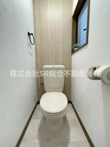 トイレが2ヵ所あるので朝の忙しい時間帯でも安心です！