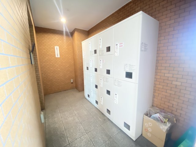 宅配ボックスもあるので留守でも安心♪