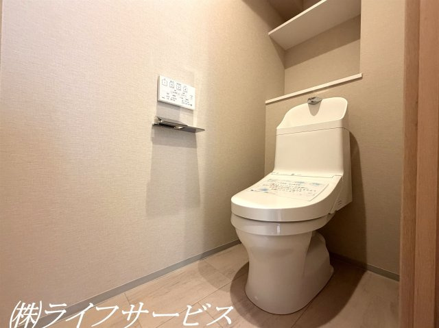 温水洗浄便座付トイレ