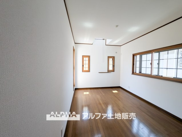 【cozy　room】　◆必要なもの、好きなもの◆しかないから安らげる。そんな部屋にしていく自分なりのデザインに。使いやすい部屋の形、大きい窓色々な用途が実現できる。