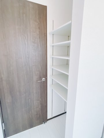 「自立心を養うことができる」「自分で整理整頓できるようになる」そして、お子様が成長した際には「プライバシーを確保できる」といい事だらけ♪