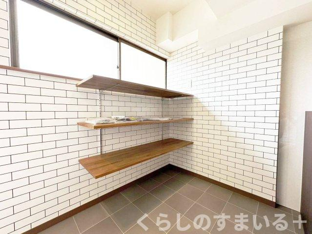 キッチンにはパントリーもあります♪