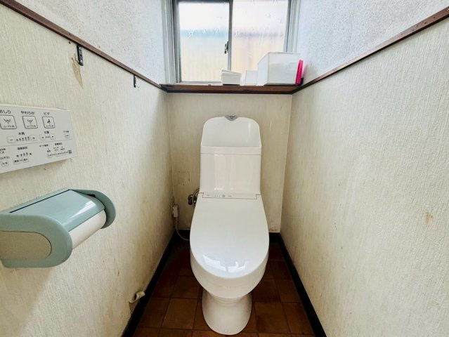 シンプルで使いやすいトイレです