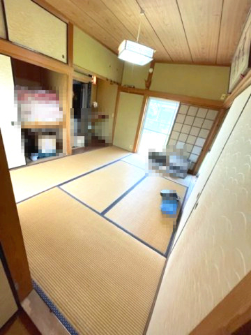 押入付きの和室は寝具や衣類などもスッキリ収納可能！居住スペースを有効的に、広くお使いいただけます。